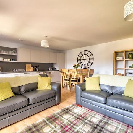 エディンバラGuestready - Charming Flat Near Vibrant Leithアパートメント エクステリア 写真